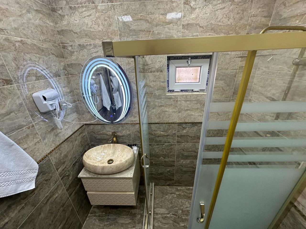 Grand Mirror Hotel Baku Luaran gambar